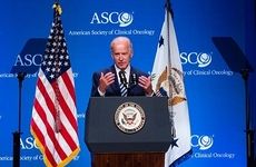 Joe Biden为2016年ACCO年会与会者